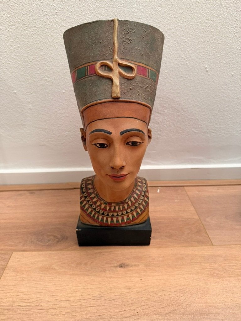 Buste Nefertiti replica, Antiek en Kunst, Buste, Ophalen of Verzenden, 20 - 50 cm, Vrouw