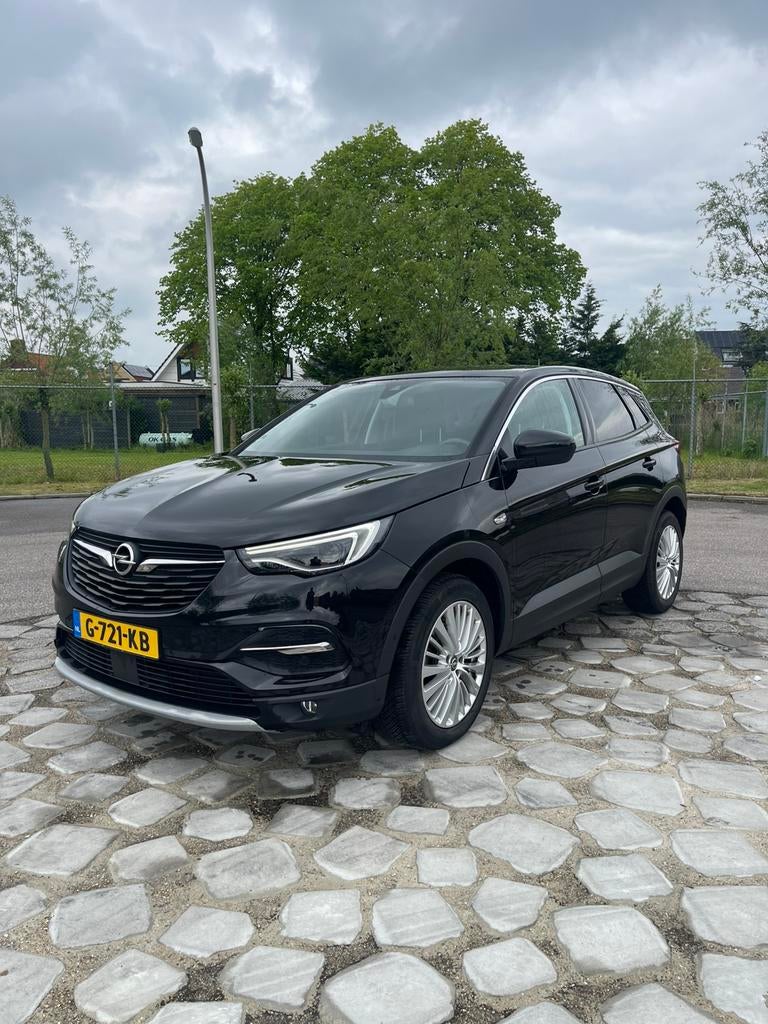 Opel Grandland X 1.2 Turbo 130pk | Aut | Nieuwe riem |, Adaptive Cruise Control, Leder en Stof, Zwart, SUV of Terreinwagen