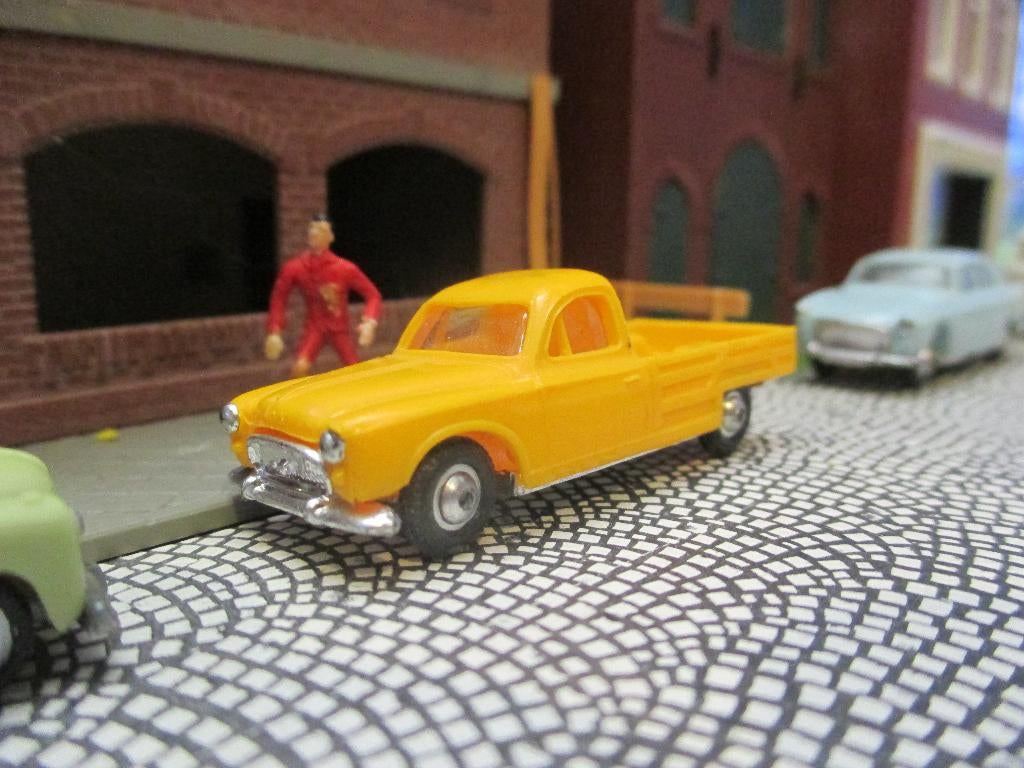 Peugeot 403 Pick-Up - Micro Miniatures de Norev, Ophalen of Verzenden, Zo goed als nieuw, Bus of Vrachtwagen, Overige merken