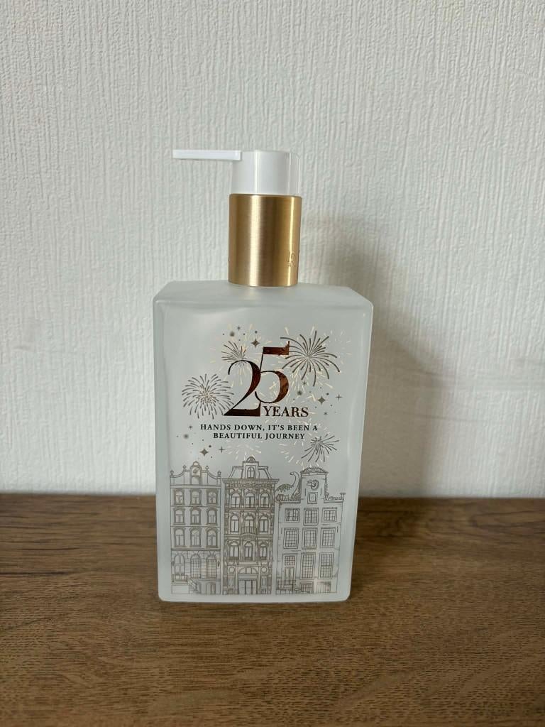 Rituals  Zeepdispenser 25 jaar, Huis en Inrichting, Badkamer | Badtextiel en Accessoires, Ophalen of Verzenden, Nieuw, Wit, Overige typen