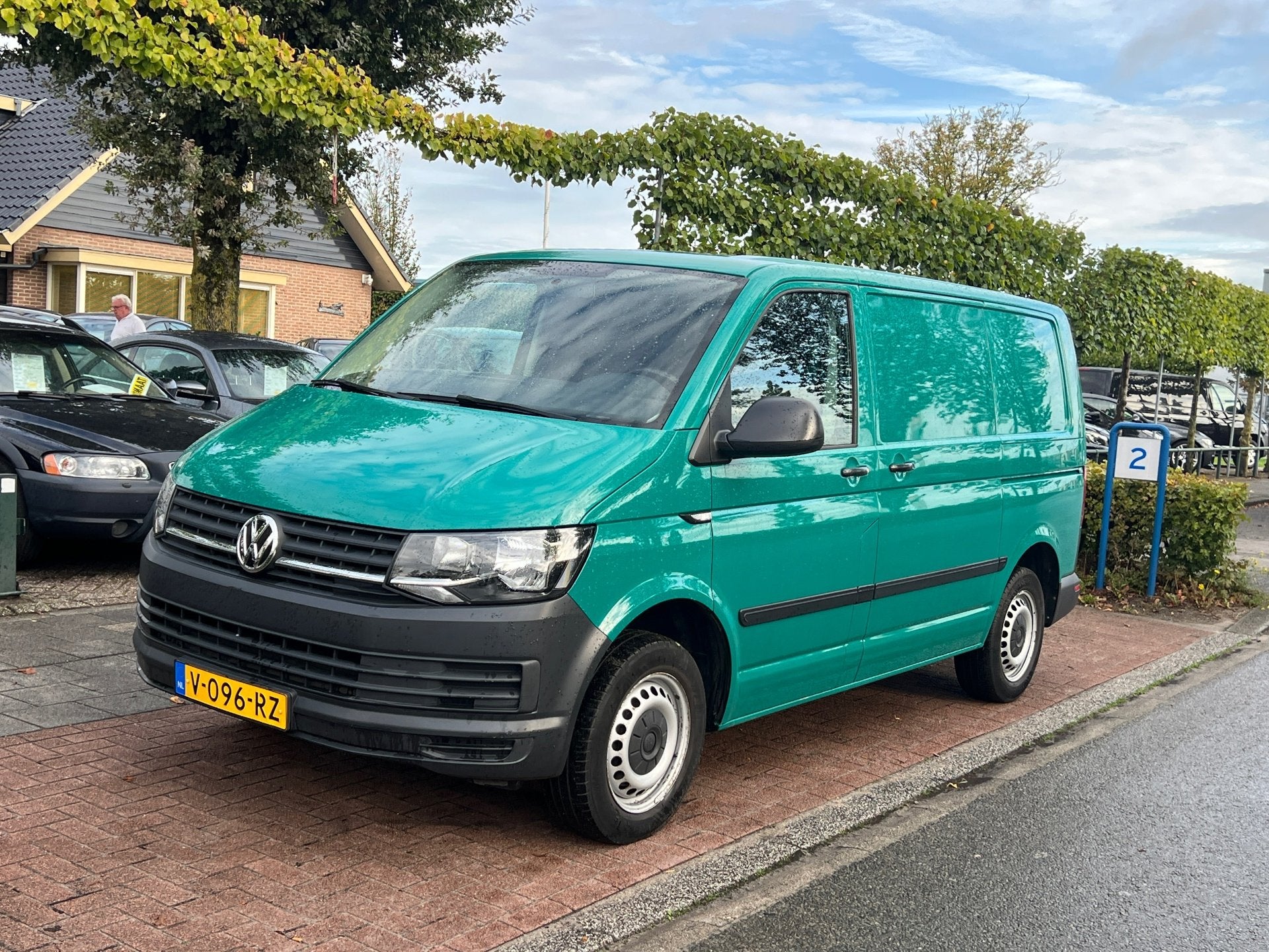 Volkswagen Transporter 2.0 TDI L1H1 Highline *Airco |2x schu, Voorwielaandrijving, Stof, Gebruikt, Euro 6