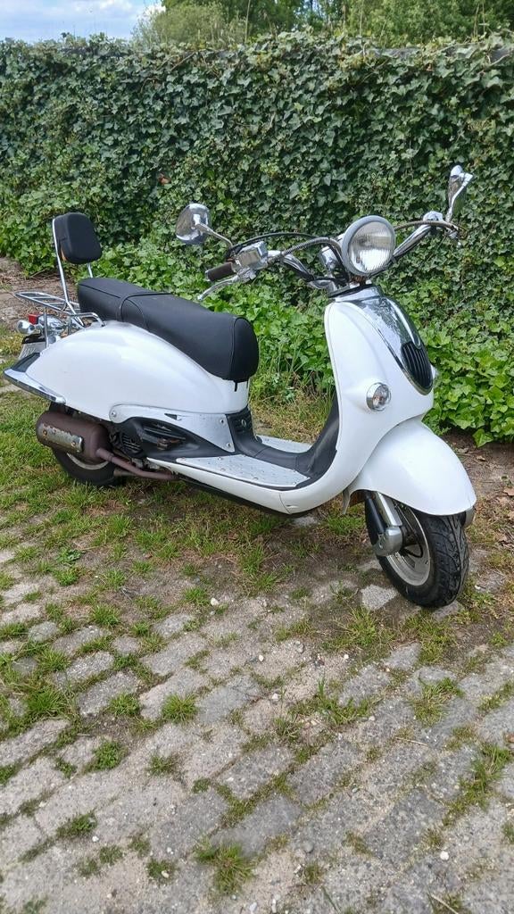 Scooter benda, Fietsen en Brommers, Scooters | Vespa, Ophalen, Gebruikt, Benzine, Overige modellen