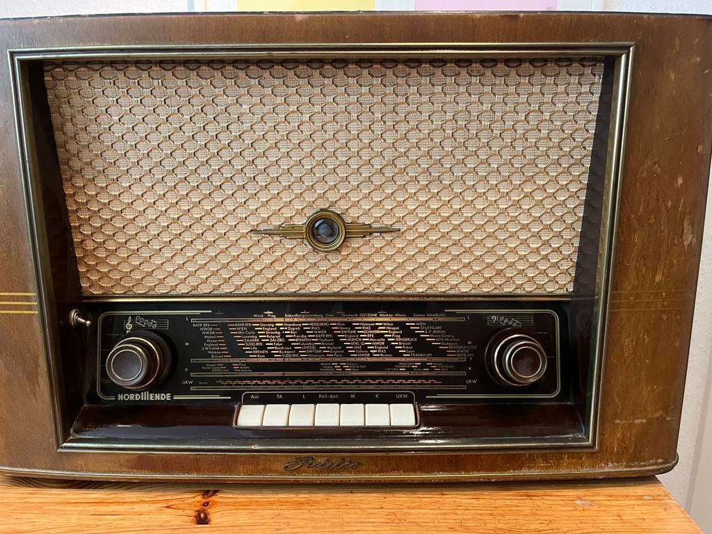Oude Retro buizen radio. Jaren 50 model, Audio, Tv en Foto, Radio's, Ophalen, Gebruikt