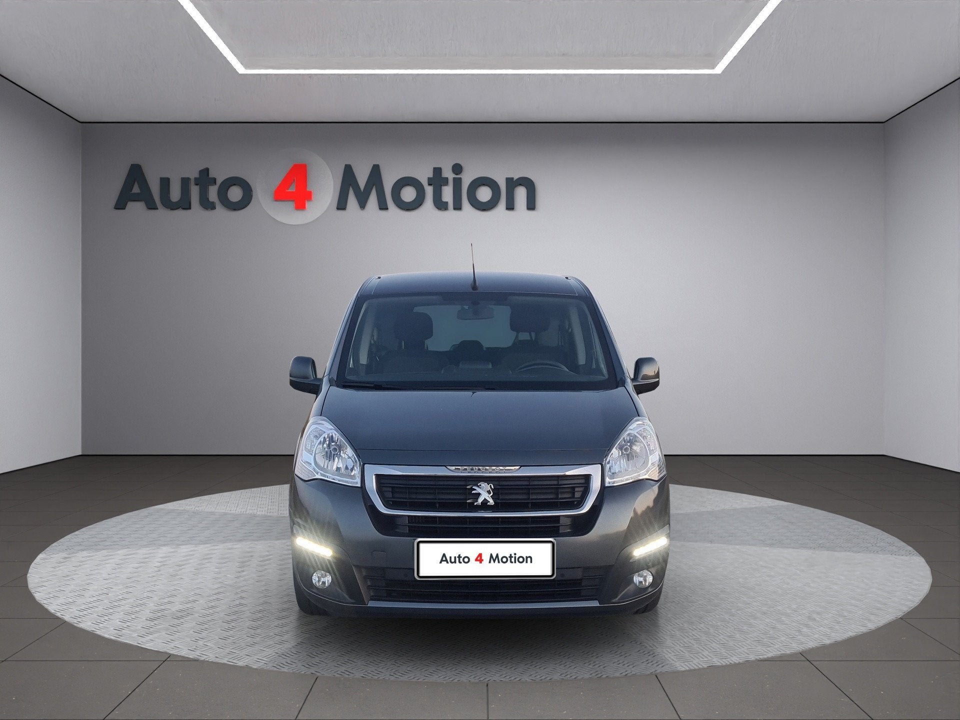 Peugeot Partner Tepee 1.2 PureTech Allure LED l NAVIG l CAME, Auto's, Peugeot, Voorwielaandrijving, Gebruikt, Bedrijf, Handgeschakeld