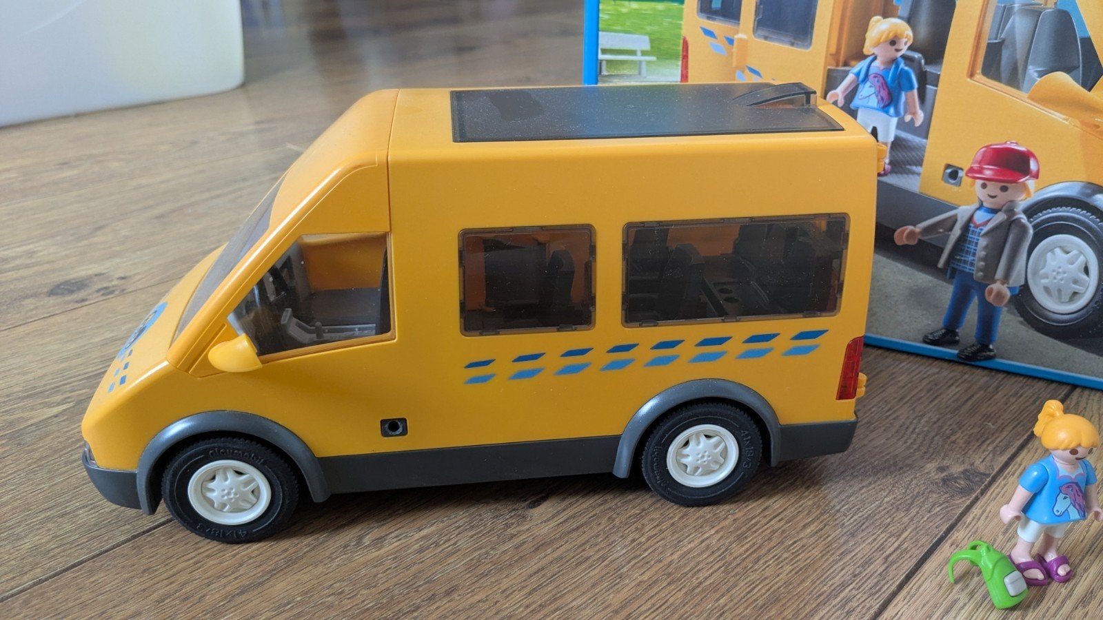 Foto 3 van PLAYMOBIL City Life Schoolbus 6866