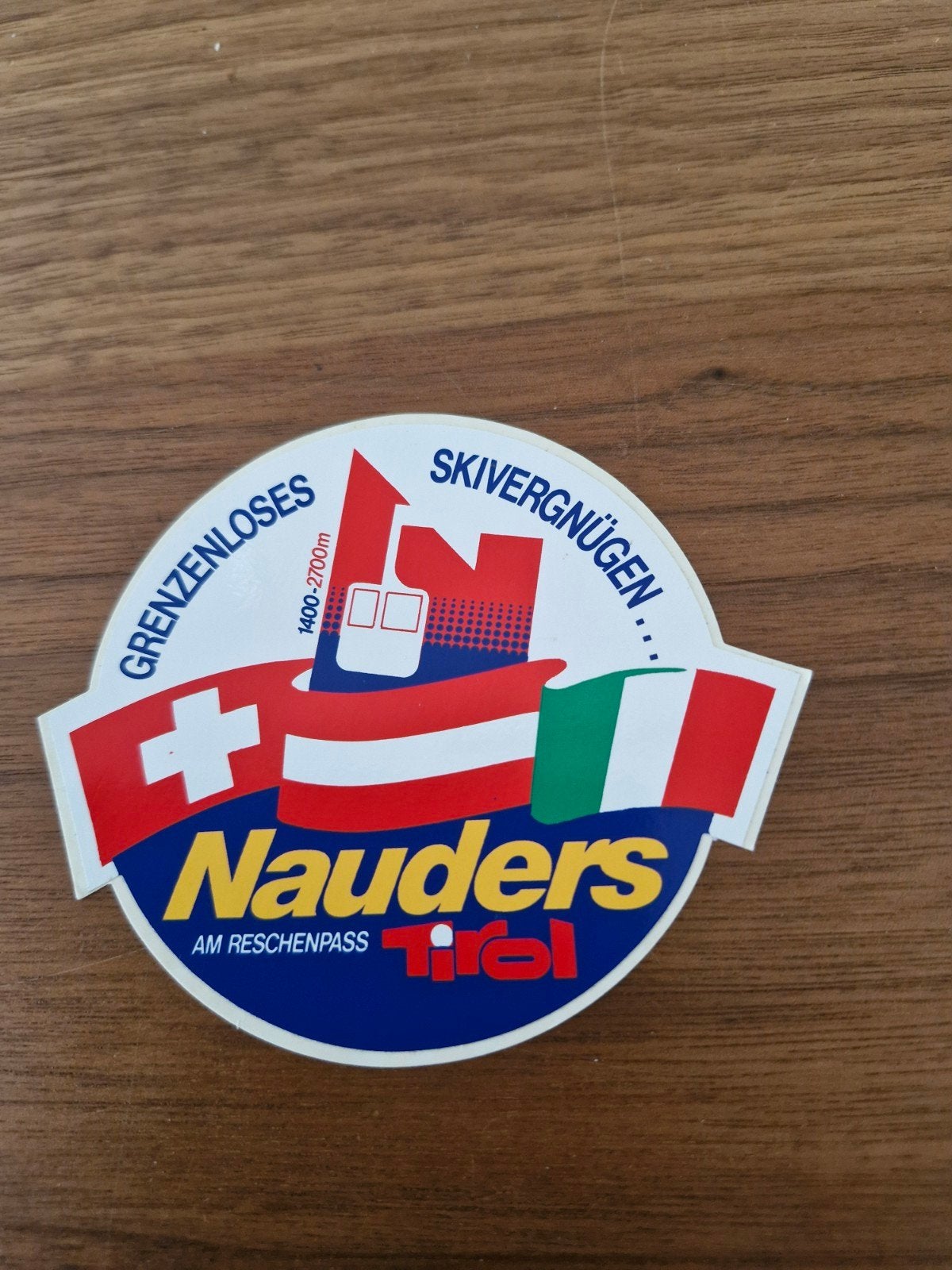 10681 Nauders Skivergnügen Sticker - Grenzeloos Tirol, Verzamelen, Stickers, Ophalen of Verzenden, Zo goed als nieuw, Sport