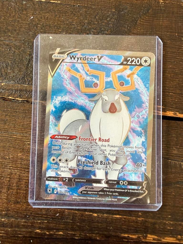 Wyrdeer V Pokémon kaart 180/189 Astral Radiance, Ophalen of Verzenden, Nieuw, Losse kaart