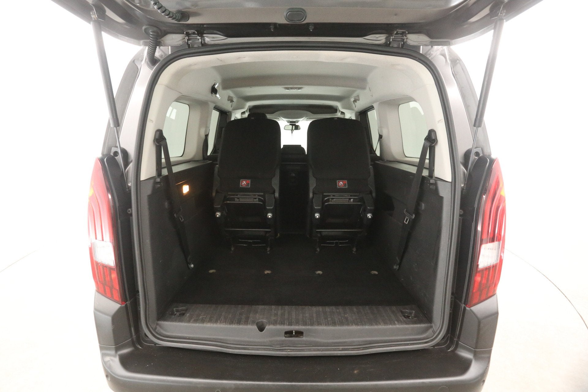 Foto 26 van Peugeot Rifter 1.2 Puretech L2 GT 7p. 131PK | Automaat | Cli