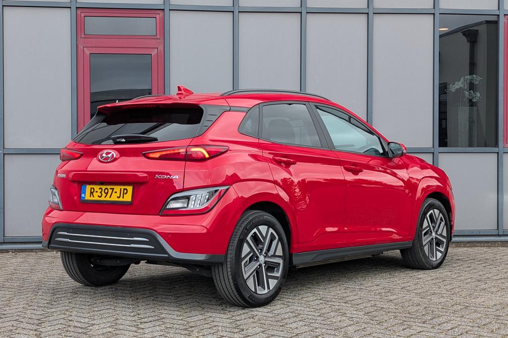 Hyundai KONA EV Fashion 39kWh 3-Fase SOH 96% Warmtepomp, Gebruikt, Zwart, Met garantie (alle), 18 min