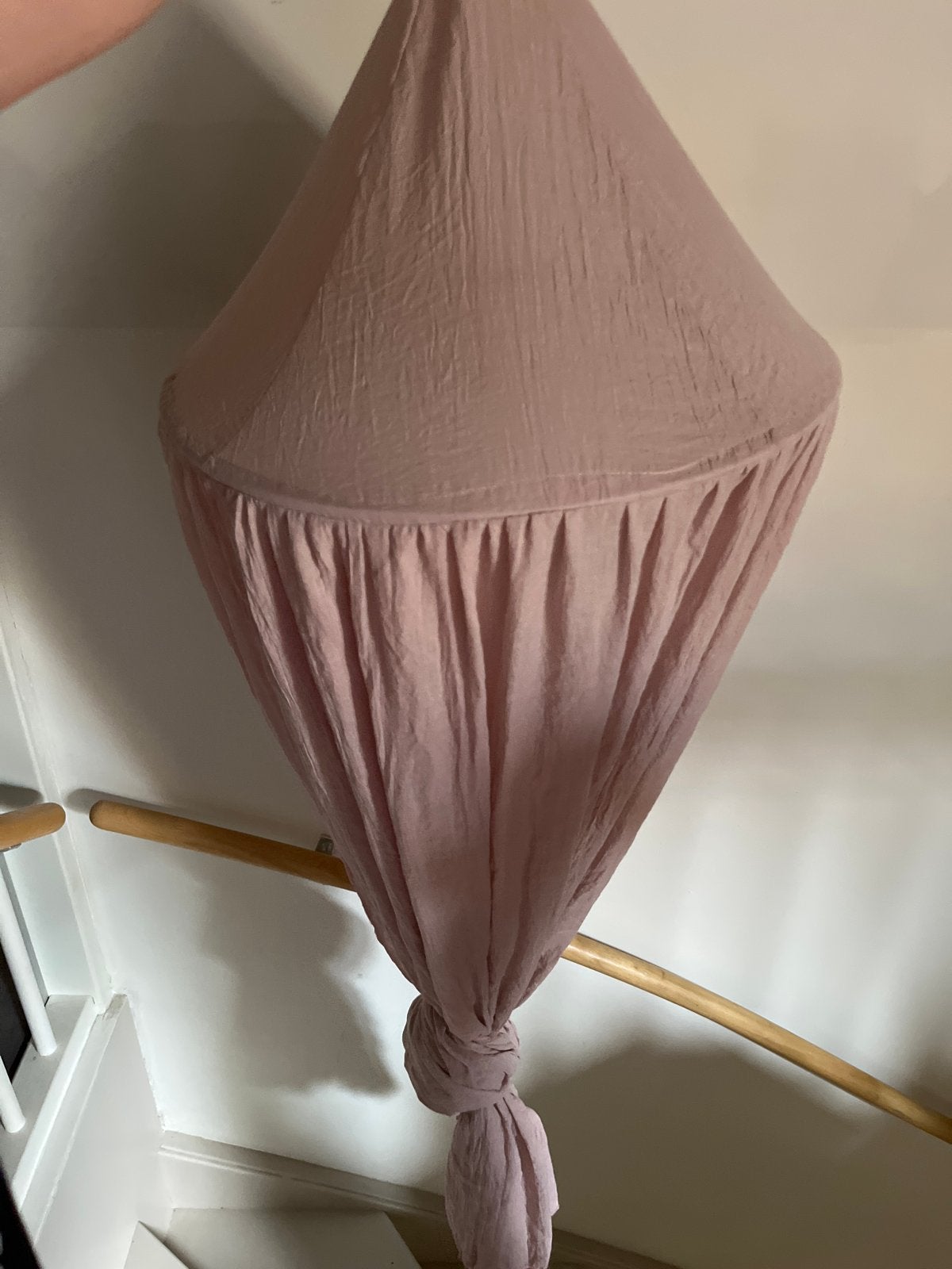 Roze baby hemel / klamboe, Ophalen, Zo goed als nieuw