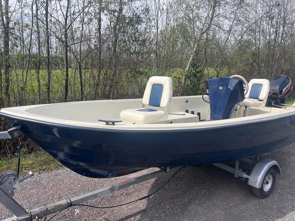Boot Rhea 430 marineblauw met 9.9pk Mercury  en trailer, Ophalen, Gebruikt