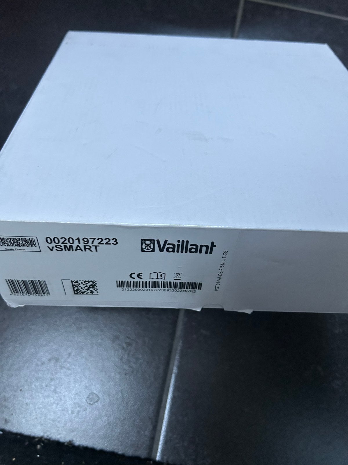 Vaillant vSMART slimme thermostaat - Nieuw in doos, Doe-het-zelf en Verbouw, Thermostaten, Ophalen of Verzenden, Slimme thermostaat