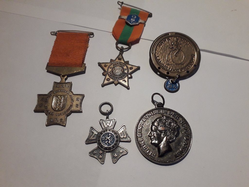 5 OUDE MEDAILLES / PENNINGEN ZEER GOEDE ST vaste prijs 20 E, Ophalen of Verzenden, Overige materialen, Nederland