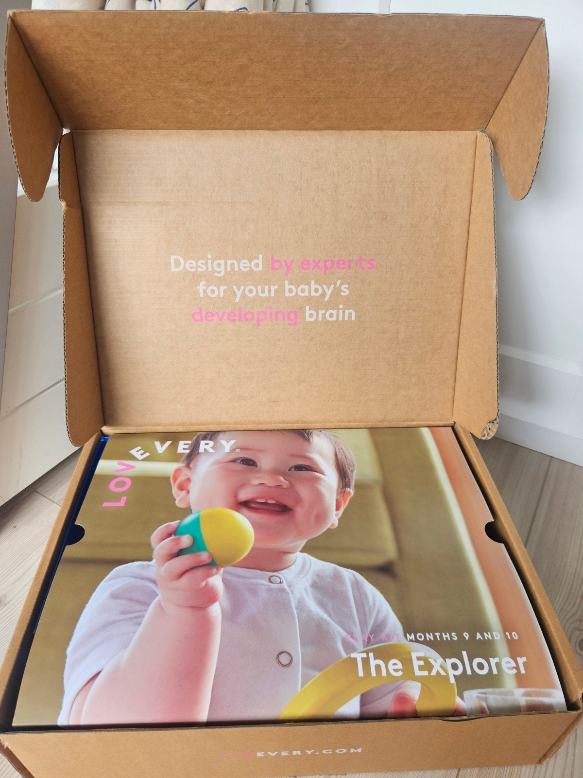 Lovevery The Explorer Box (9-10 maanden) - Compleet, Ophalen of Verzenden, Zo goed als nieuw, Overige typen