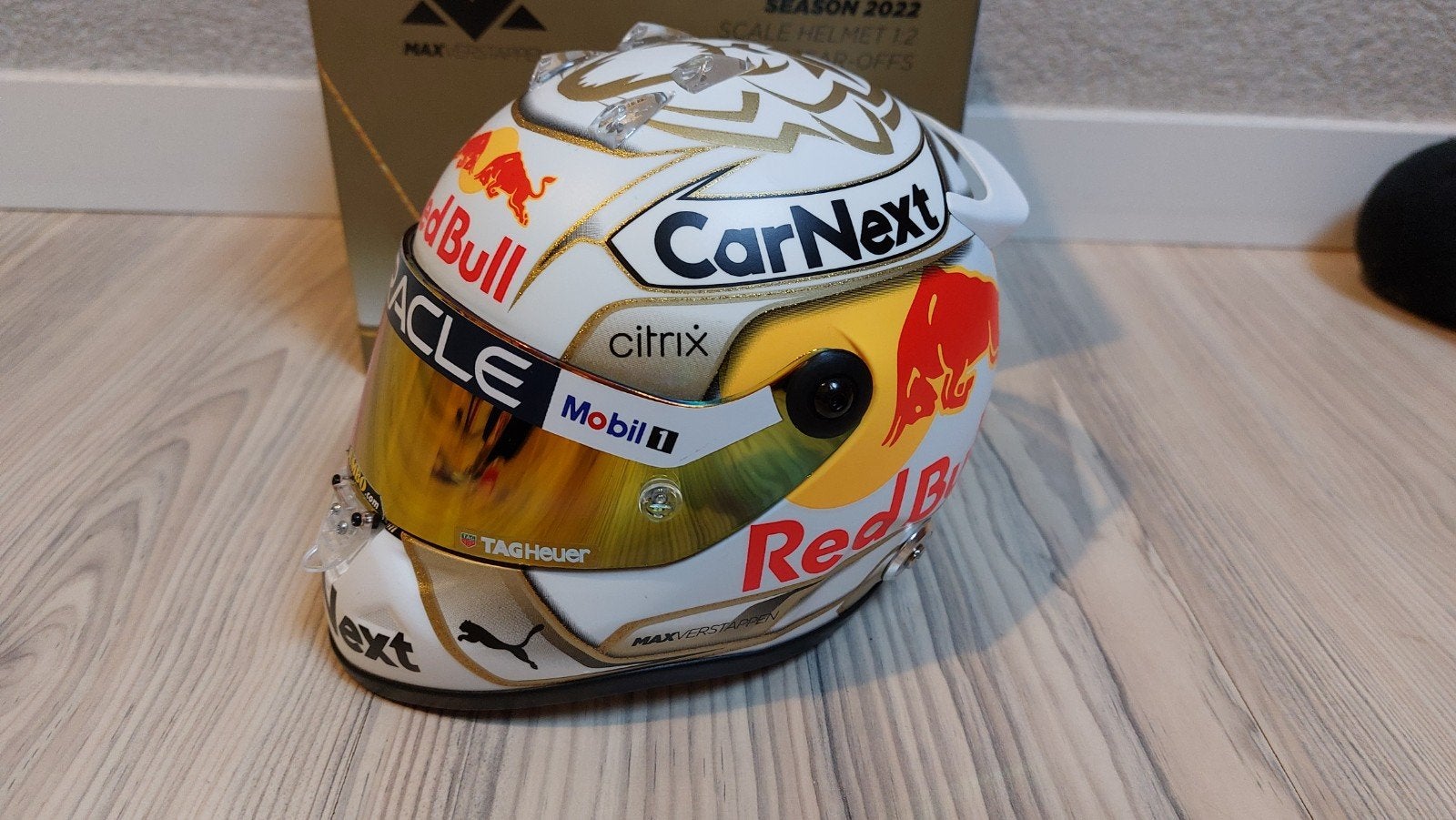 Max Verstappen helm 1:2 2022 seizoenshelm nieuw mv shop, Ophalen of Verzenden, Nieuw, Formule 1