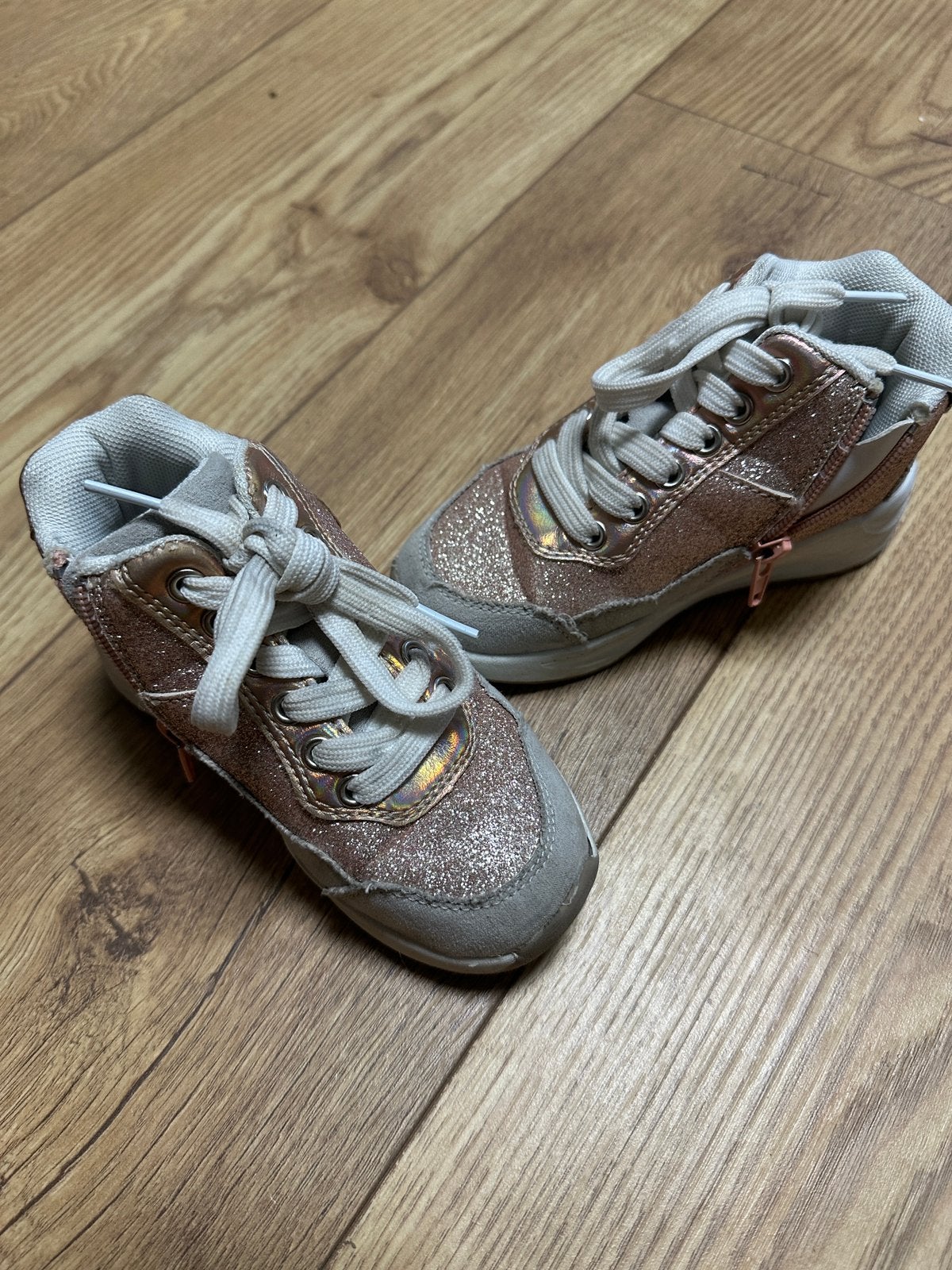 Friboo glitter roze maat 26 sneakers, Gebruikt, Meisje, Schoenen, Ophalen of Verzenden