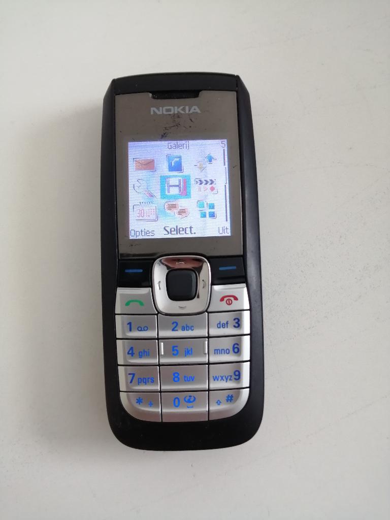Nostalgische Black Brick Nokia 2610 Mobiele Telefoon | 2006, Telecommunicatie, Gebruikt, Geen camera, Ophalen of Verzenden, Klassiek of Candybar