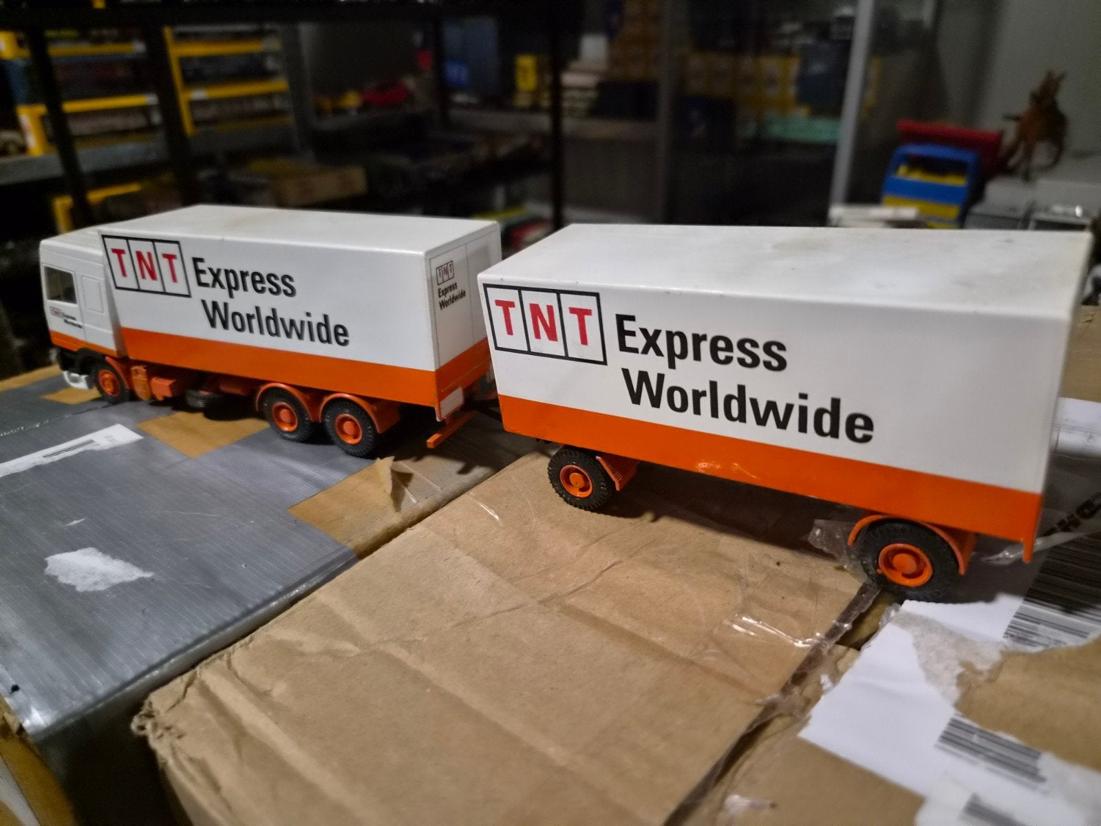 twee daf combinatie.s tnt, Lion, Ophalen of Verzenden, Zo goed als nieuw, Lion