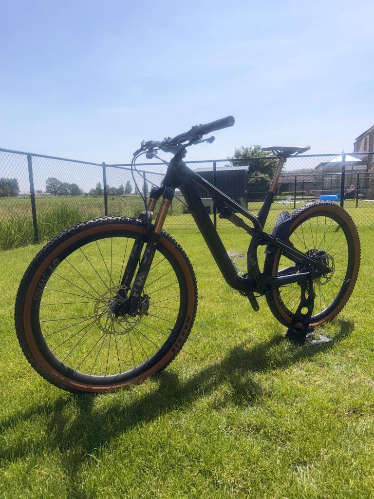 Canyon Neuron CF SLX 9.0 LTD, Gebruikt, Fully, Schijfrem, 53 tot 57 cm