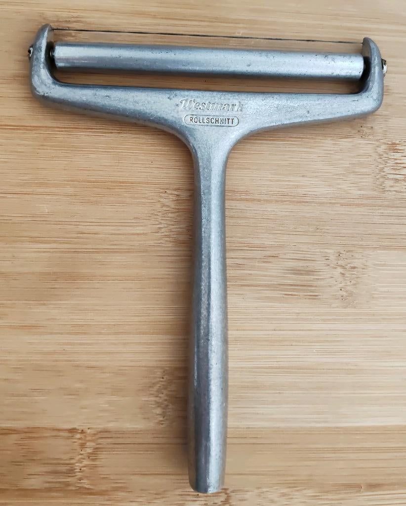 VTG Kaasschaaf Westmark. Met wals en snijdraad., Ophalen of Verzenden, Rvs of Chroom
