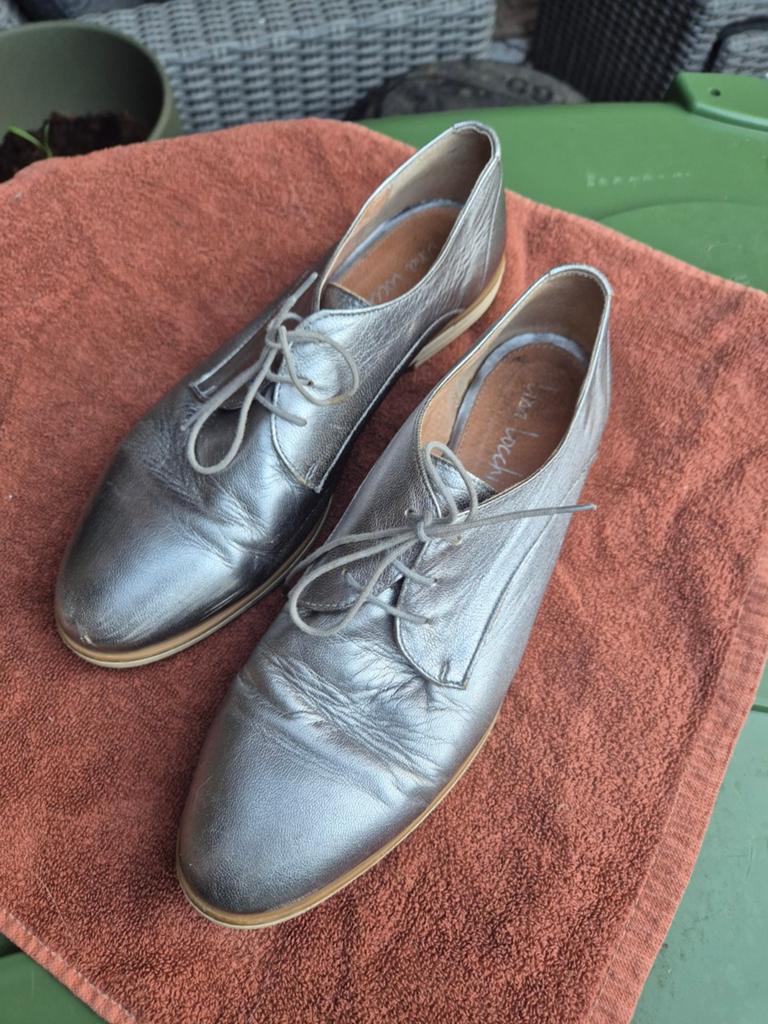 Leuke zilveren schoenen - Lina Locchi, Schoenen met lage hakken, Overige kleuren, Lina Locchi, Ophalen of Verzenden