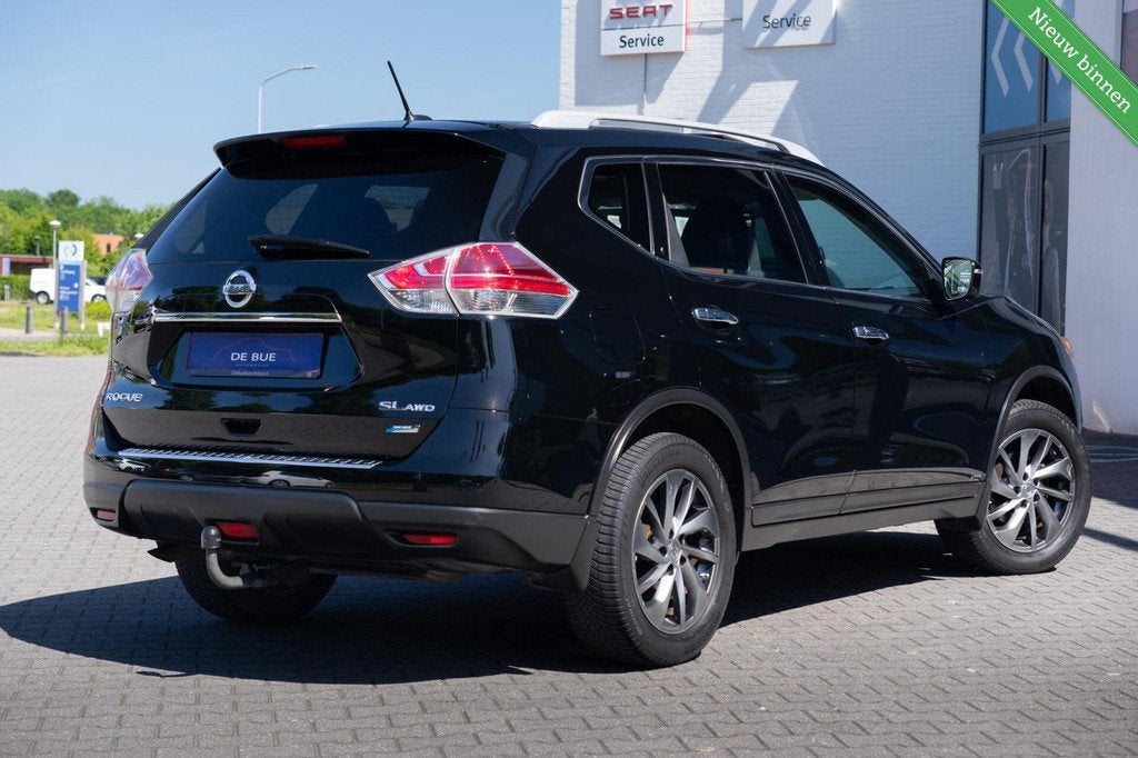 Nissan X-Trail|Rogue 2.5 Automaat|Tekna+|Trekhaak|Leder|Bose, 4 cilinders, 7 stoelen, Zwart, Bedrijf