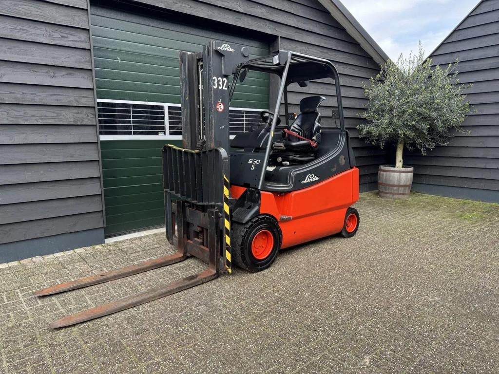 Linde E30 elektrische vorkheftruck / heftruck 3000kg, Zakelijke goederen, 3000 tot 4000 kg, Elektrisch, Heftruck, Linde