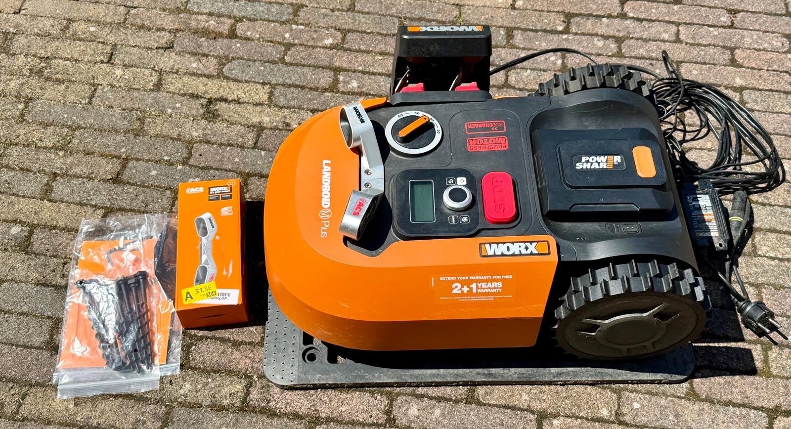 Worx Landroid Plus robotmaaier met ACS anti-botsingssysteem, Ophalen, Gebruikt, Meer dan 25 cm, Bestuurbaar via app