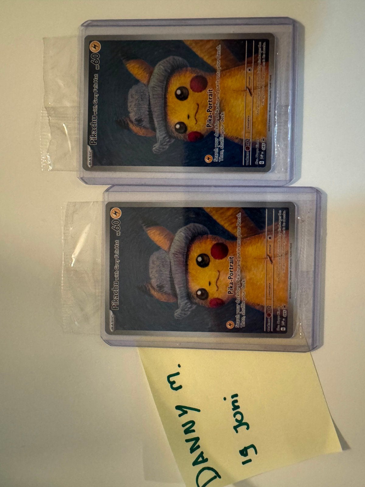 Pokémon Kaarten: Pikachu Portrait & Sky Legends GX, Ophalen of Verzenden, Zo goed als nieuw, Meerdere kaarten