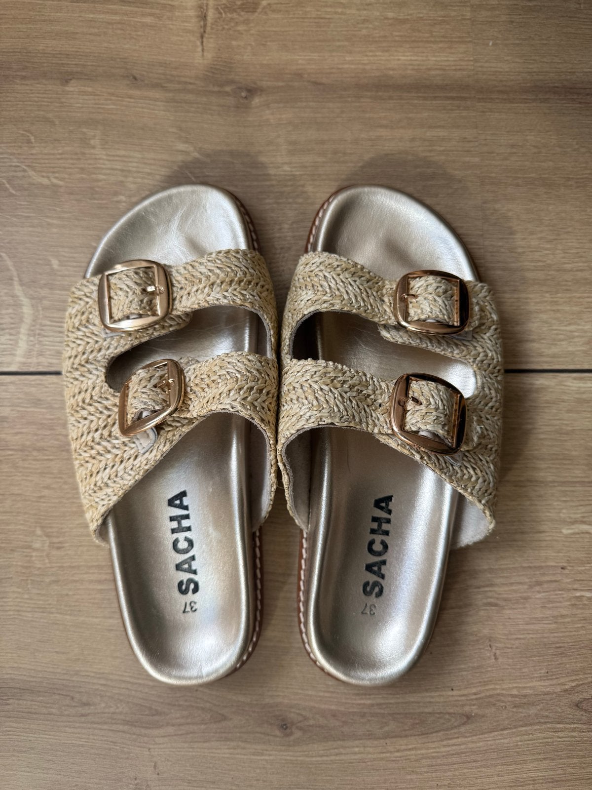 Sacha sandalen met gesp maat 37, Slippers, Verzenden, Beige, Gedragen