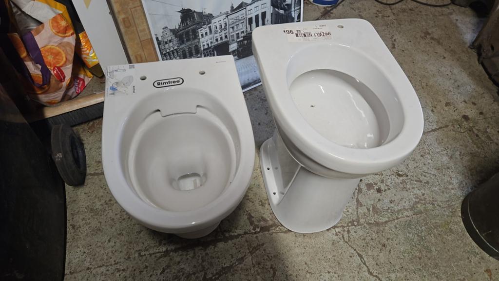 Nieuwe wc potten, Doe-het-zelf en Verbouw, Ophalen of Verzenden, Nieuw, Toilet