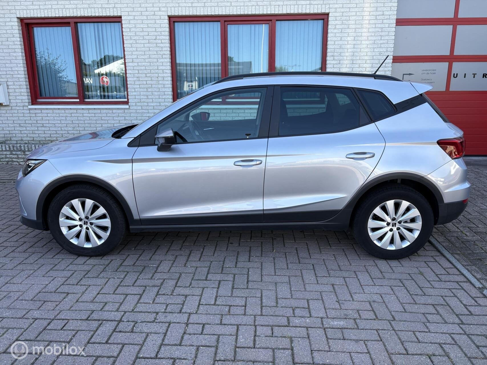 Seat Arona 1.0 TSI Style Business Connect, Auto's, Seat, Stof, Gebruikt, Automatische klimaatregeling, Bedrijf