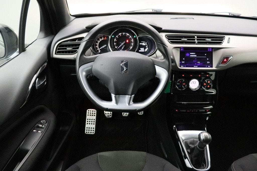 DS 3 1.2 PureTech Business Citroen 2018 NAP | Carplay | Blue, Auto's, DS, Voorwielaandrijving, Stof, Gebruikt, 1199 cc