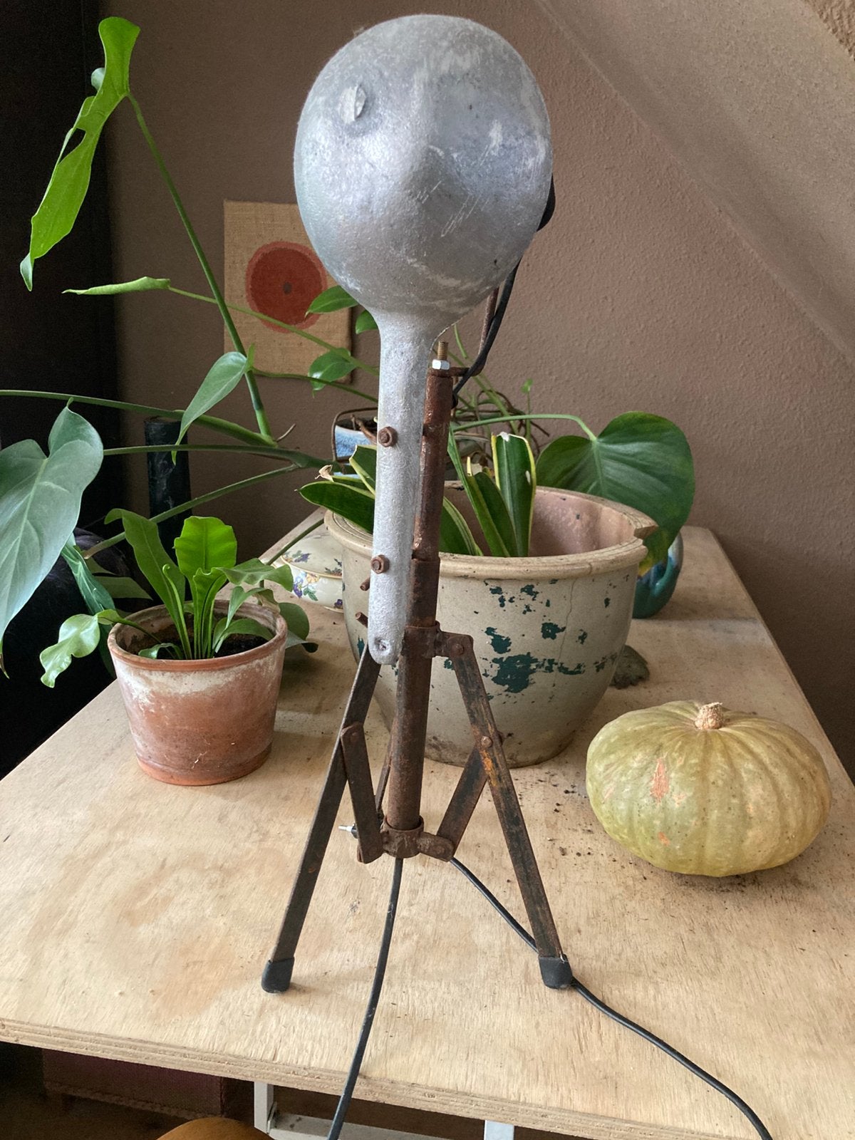 vintage industriële lamp met een statief, Ophalen of Verzenden