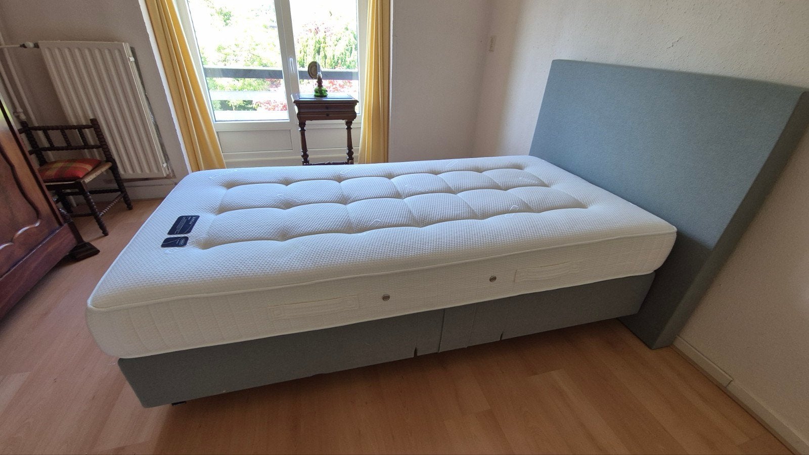Elektrisch verstelbaar 1-persoonsbed met Pullman matras, Ophalen, Eenpersoons, Zo goed als nieuw, 200 cm