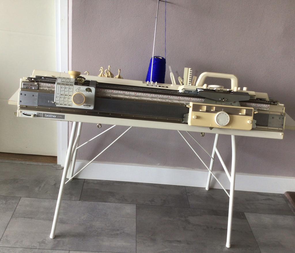 Brother KH-894/KR-850 Dubbelbed Breimachine met overzetslede, Hobby en Vrije tijd, Ophalen, Gebruikt, Breien, Machine