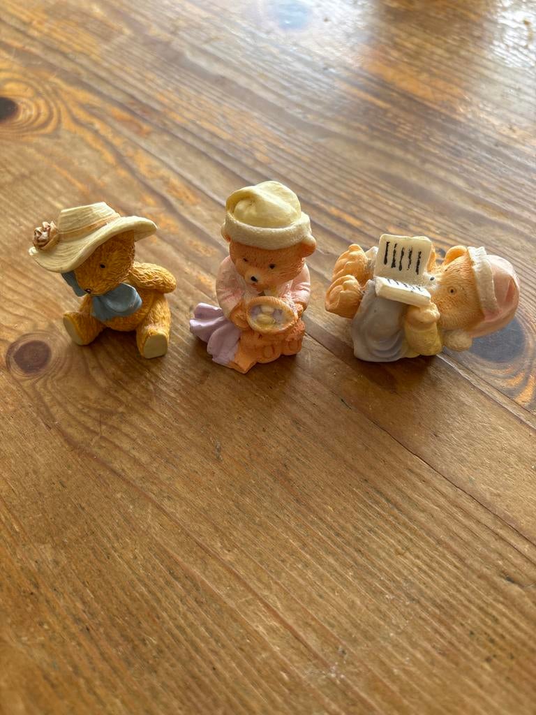 Drie kleine beertjes beeldjes 4 cm hoog, Ophalen of Verzenden, Gebruikt, Beeldje, Overige merken