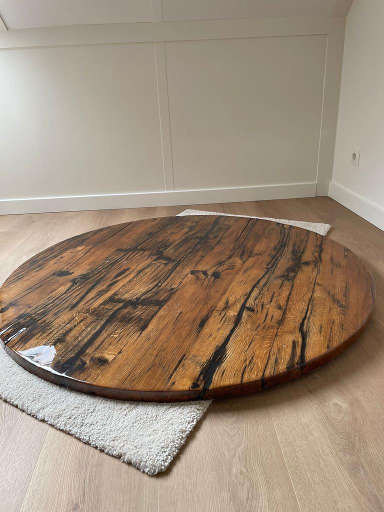 Unieke ronde eikenhouten tafelblad met epoxy afwerking, 100 tot 150 cm, Ophalen of Verzenden, Zo goed als nieuw, Drie personen