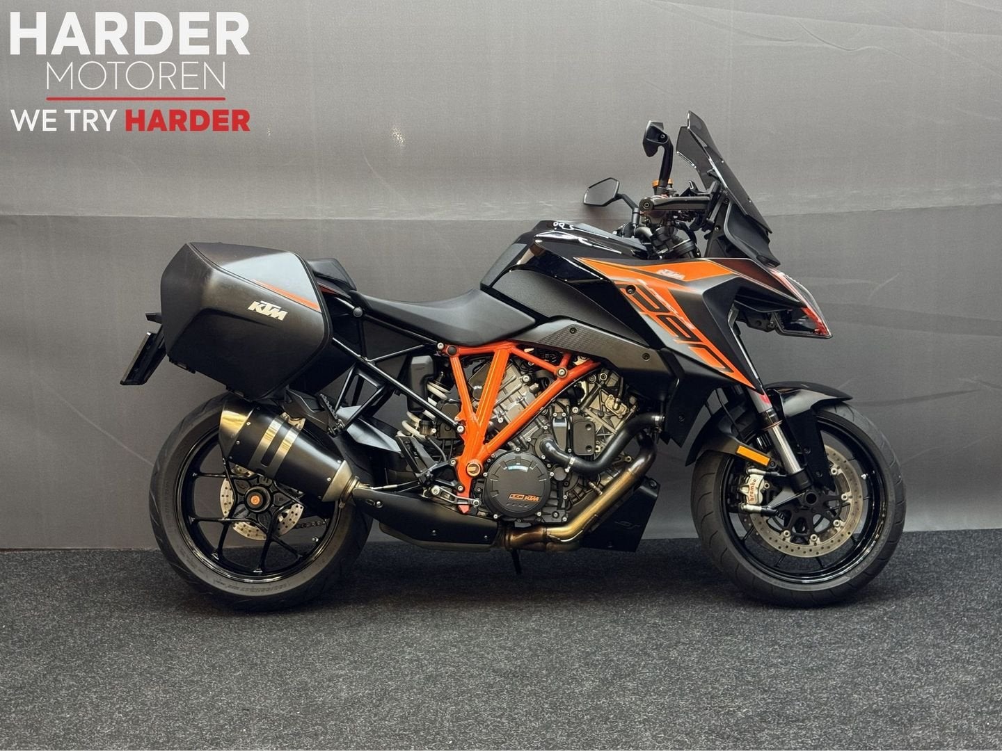 KTM 1290 SUPER DUKE GT | ORI NL | NIEUWSTAAT | VOL OPTIES, 2 cilinders, KTM, Motorrijbewijs A, Bedrijf