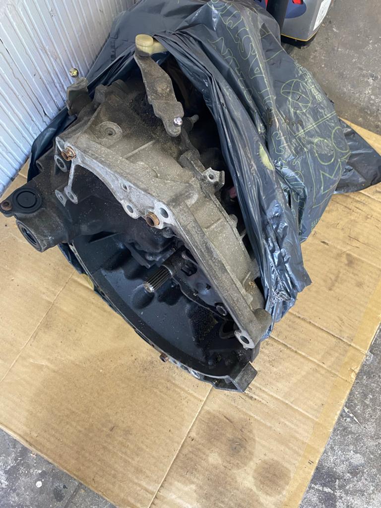 versnellingsbak voor citroen c3 1.4 benzine bouwjaar 2007, Ophalen of Verzenden, Gebruikt, Universele onderdelen