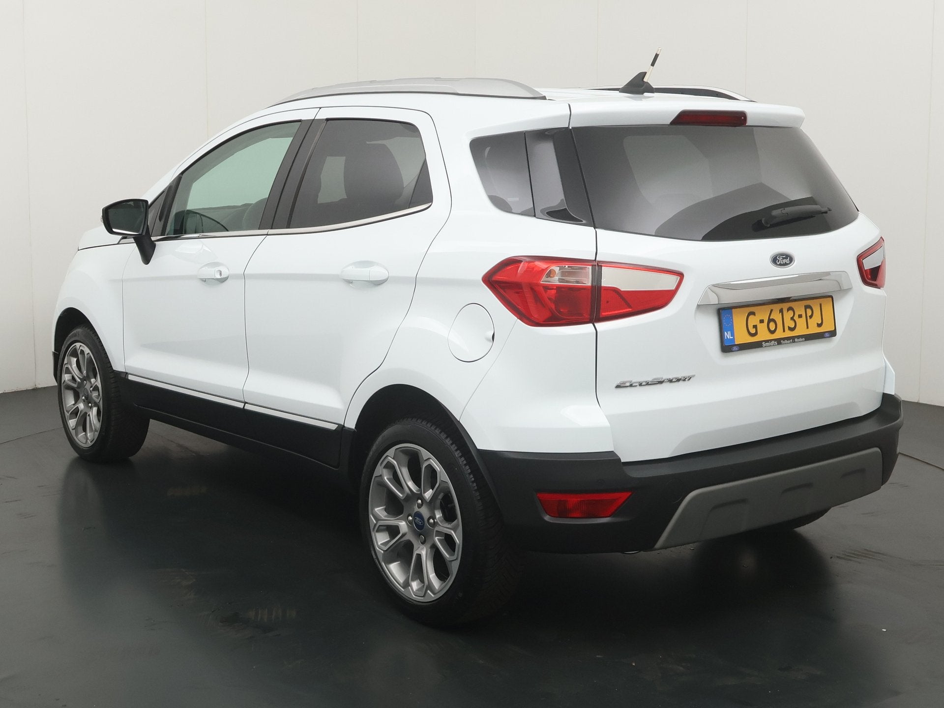 Ford EcoSport EcoBoost Titanium 125PK | Stuur/Stoel/Voorruit, 125 pk, Gebruikt, Ecosport, Leder en Stof