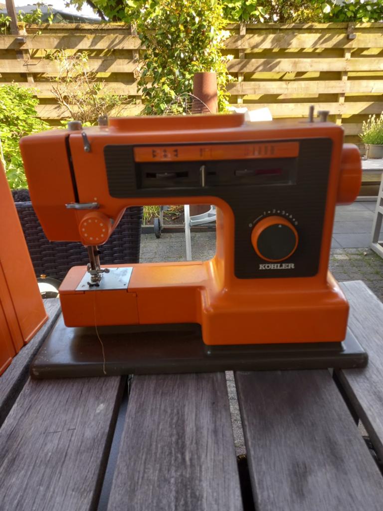 Vintage Kohler Naaimachine - Oranje (zonder snoer), Ophalen, Gebruikt, Naaimachine, Overige merken