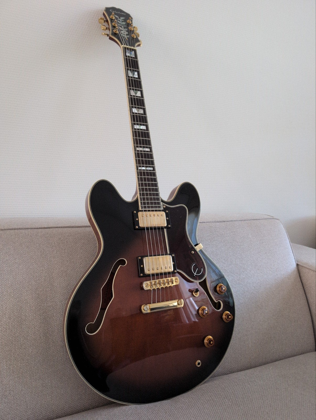 Epiphone Sheraton II Semi-Hollow Body (Korea) incl koffer, Ophalen, Zo goed als nieuw, Semi-solid body, Epiphone