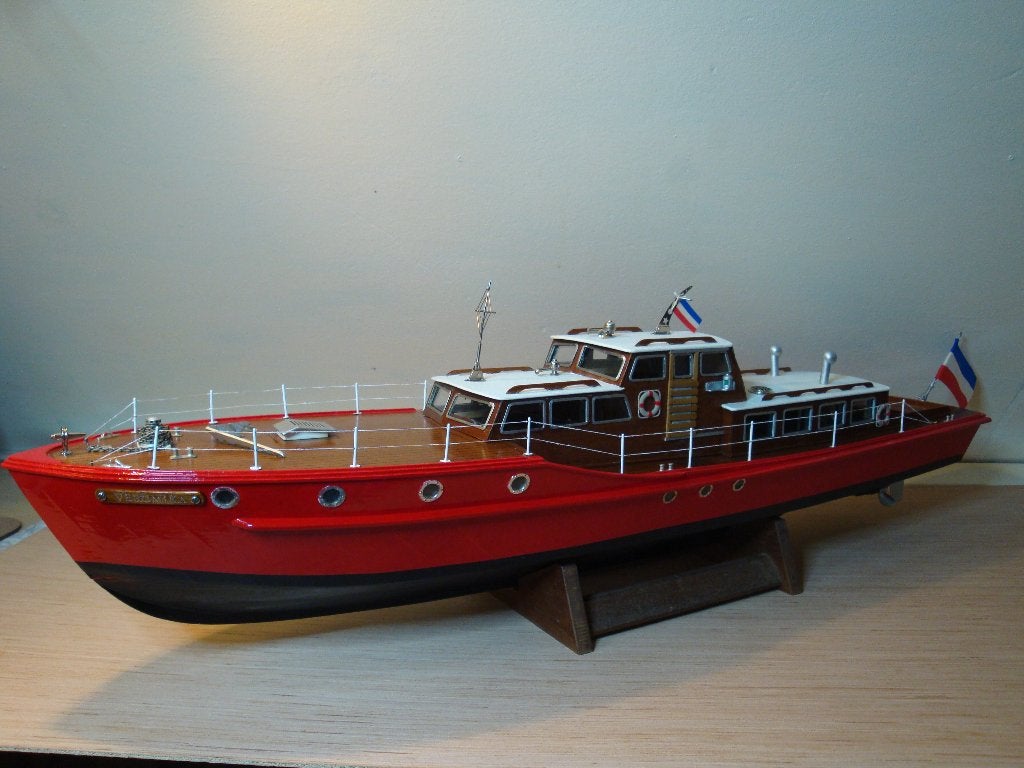 Klassiek Motor-Jacht ., Ophalen of Verzenden, Zo goed als nieuw, Groter dan 1:32
