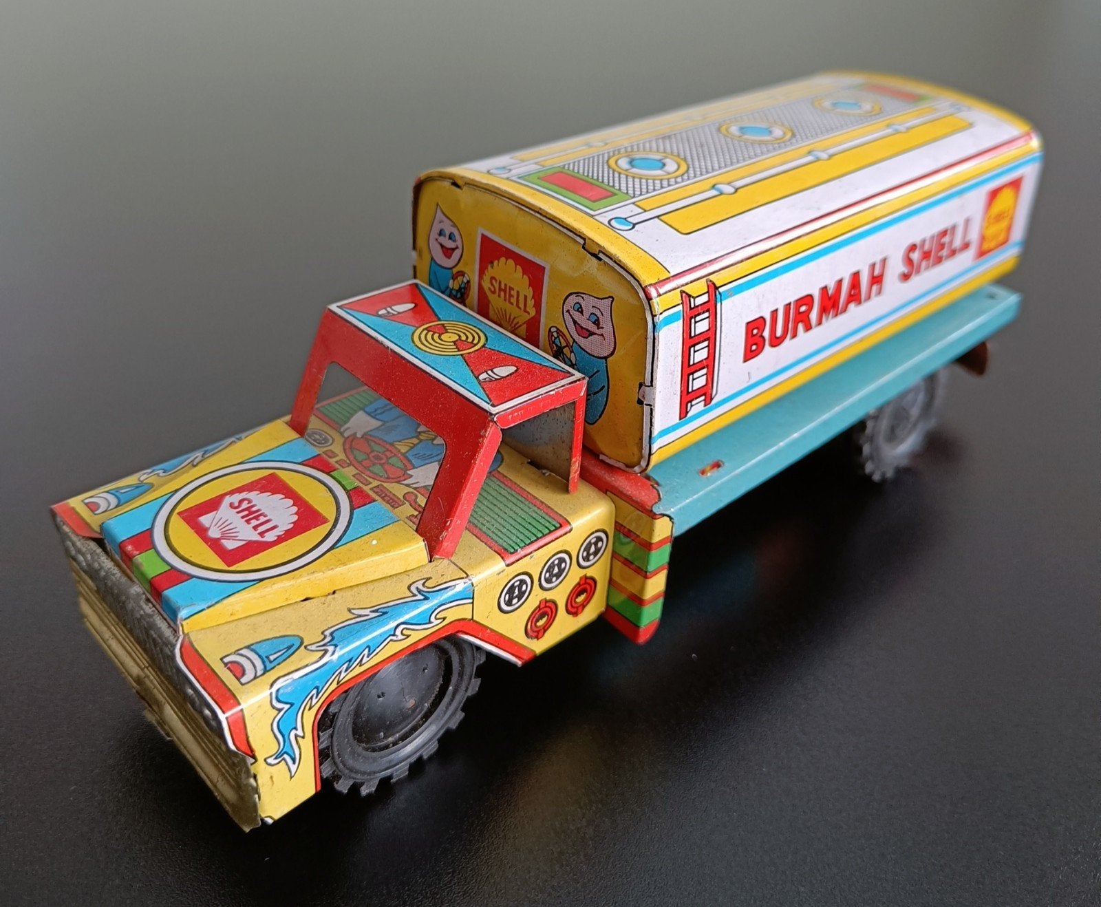Oude blikken speelgoed tankwagen - Burmah Shell, Ophalen of Verzenden