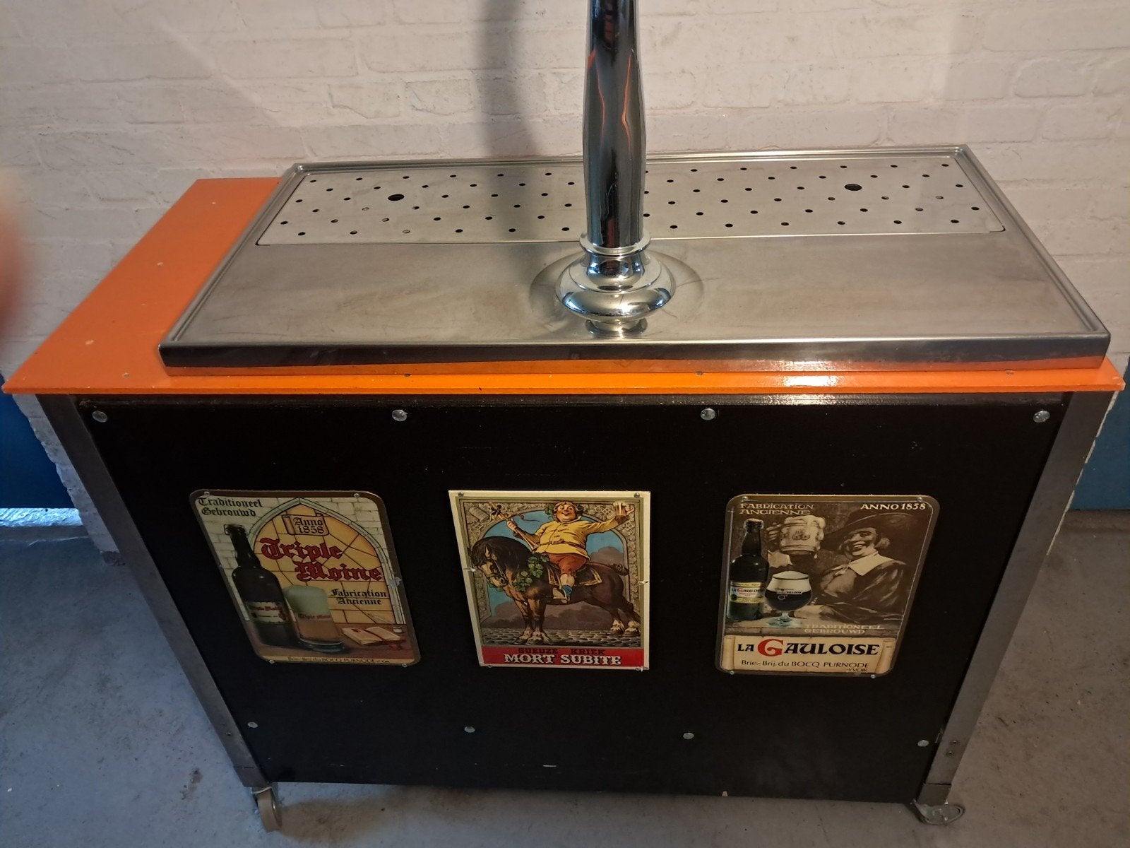 Nette kleine uitgifte Barretje, met nieuwe bierslangen., Ophalen, Zo goed als nieuw, Overige merken