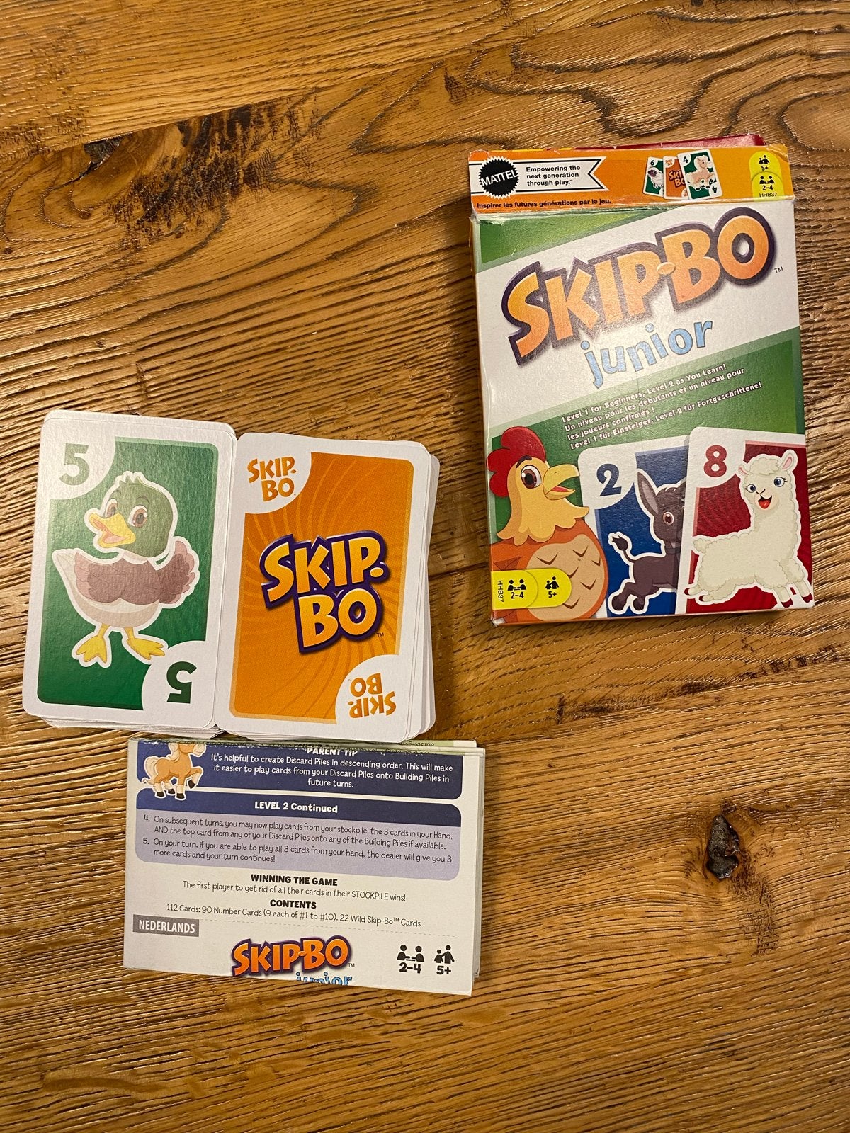 Skip-Bo Junior Kaartspel - Leuk voor het hele gezin!, Hobby en Vrije tijd, Gezelschapsspellen | Kaartspellen, Drie of vier spelers