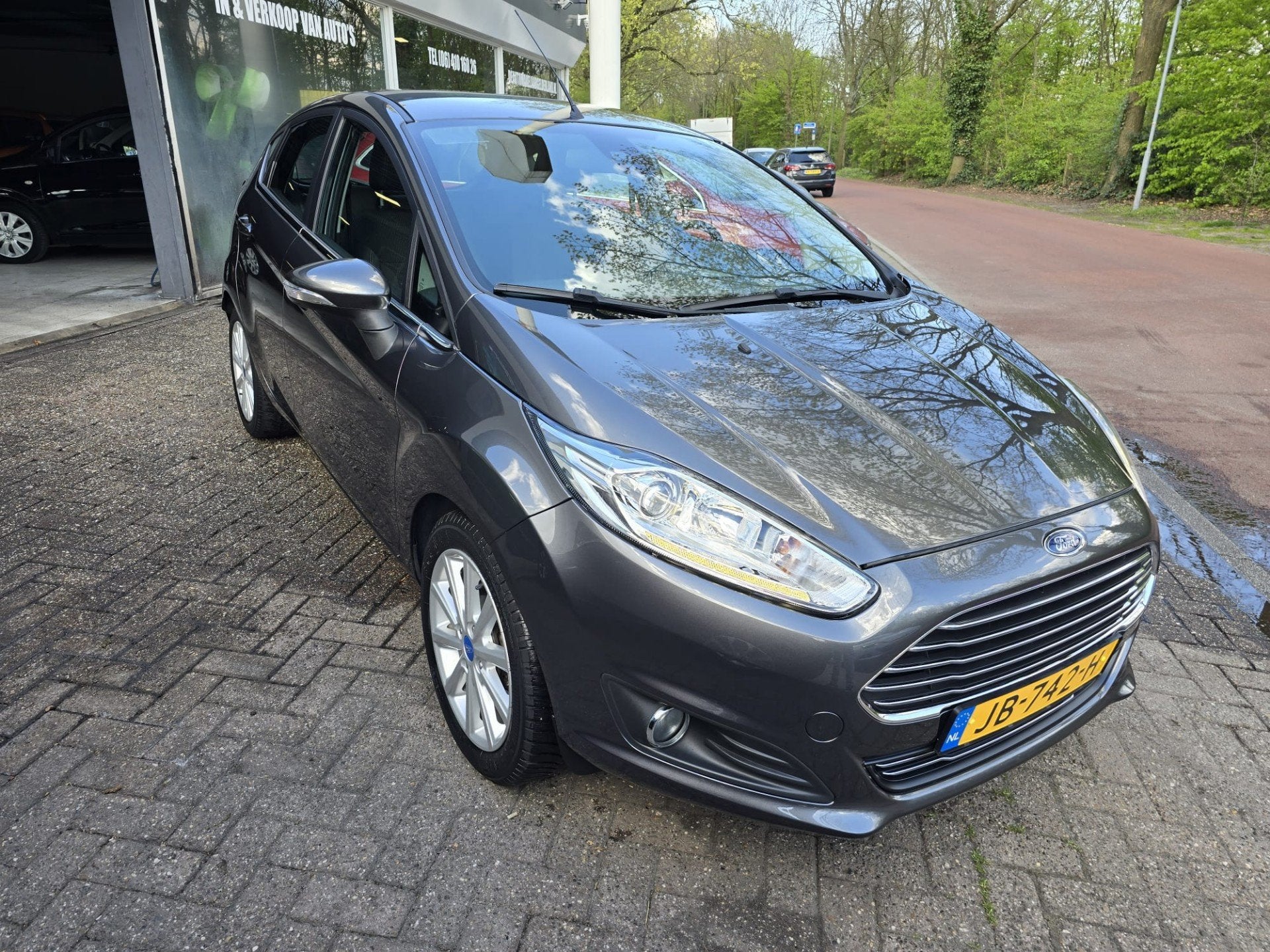 Ford Fiesta 1.0 EcoBoost Titanium | 2E EIGENAAR | 12MND GARA, Auto's, Ford, Voorwielaandrijving, Euro 6, 23 km/l, Origineel Nederlands