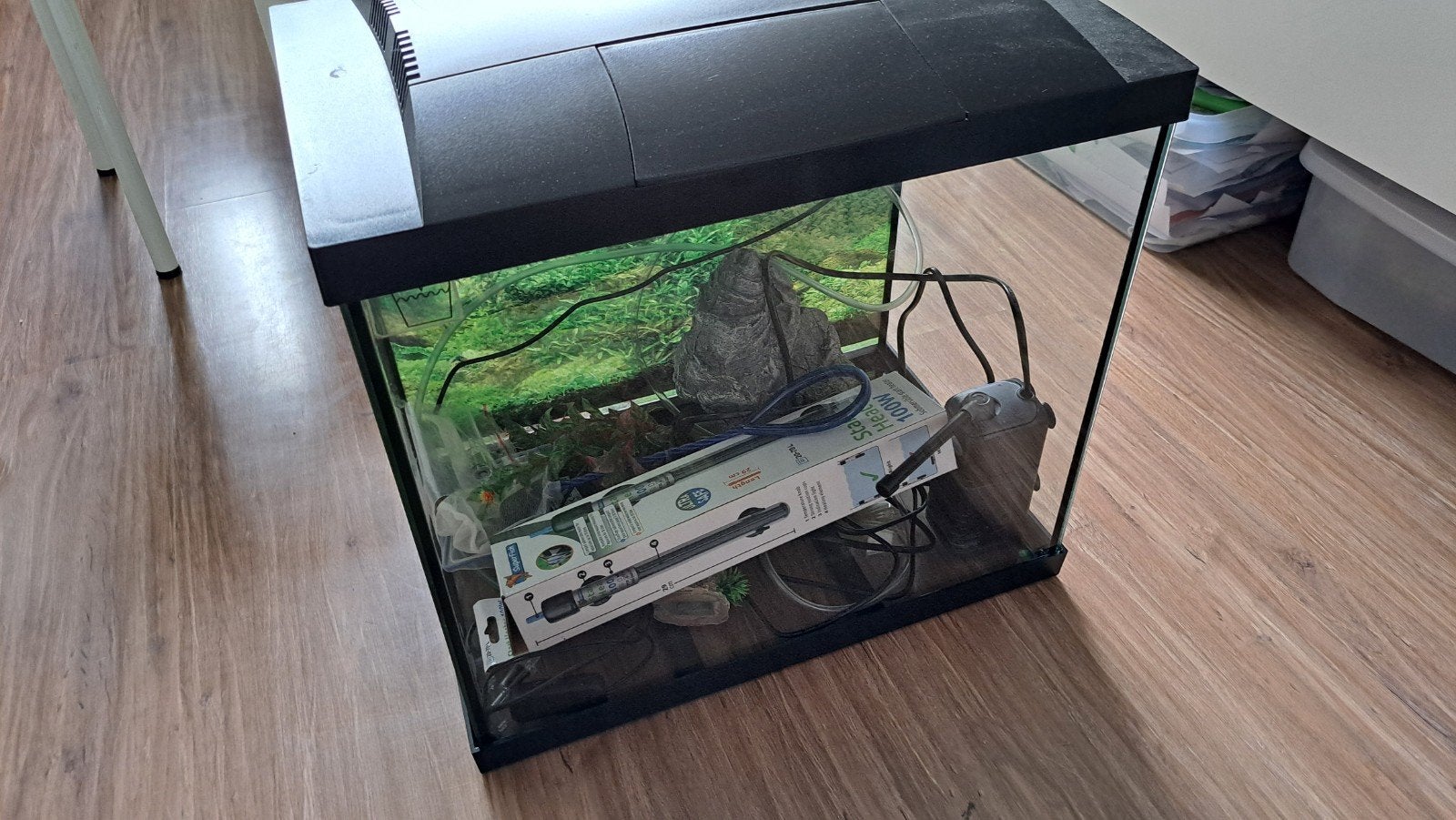 Superfish Aquarium incl. toebehoren., Ophalen, Zo goed als nieuw, Leeg aquarium, Superfish