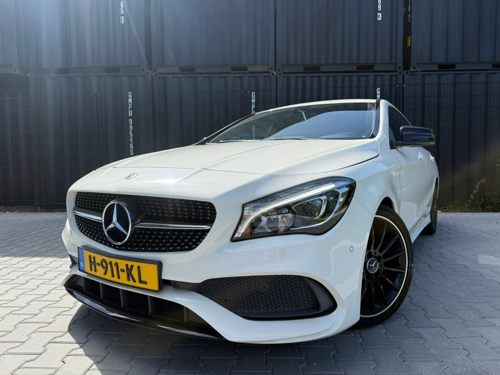 Mercedes-Benz CLA 200 Shooting Brake | AUT | Dealer OH, Auto's, Mercedes-Benz, CLA, 730 kg, Zwart, Wit